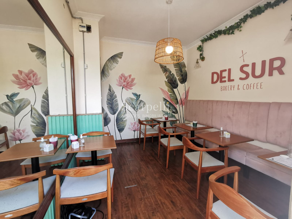 Local Comercial ID.36625 - Venta Llave local gastronómico en Parque Batlle totalmente equipado Nuevo como a estrenar.-