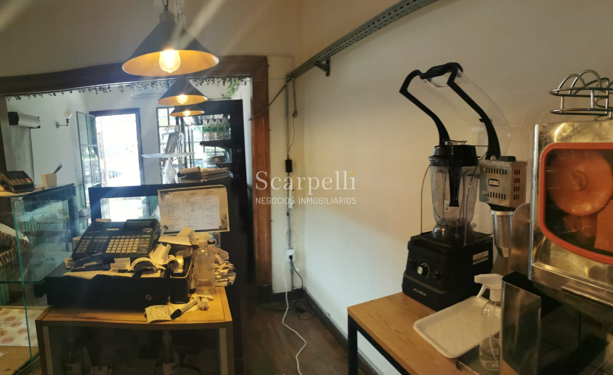 Local Comercial ID.36625 - Venta Llave local gastronómico en Parque Batlle totalmente equipado Nuevo como a estrenar.-