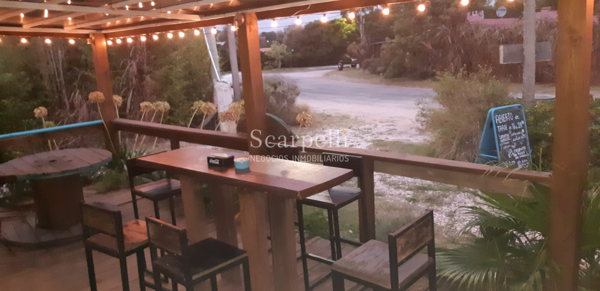 Local Comercial ID.37290 - Maldonado: Las Grutas Punta Ballena Alquiler Local Cafetería Salón de Té Restaurant Parrilla