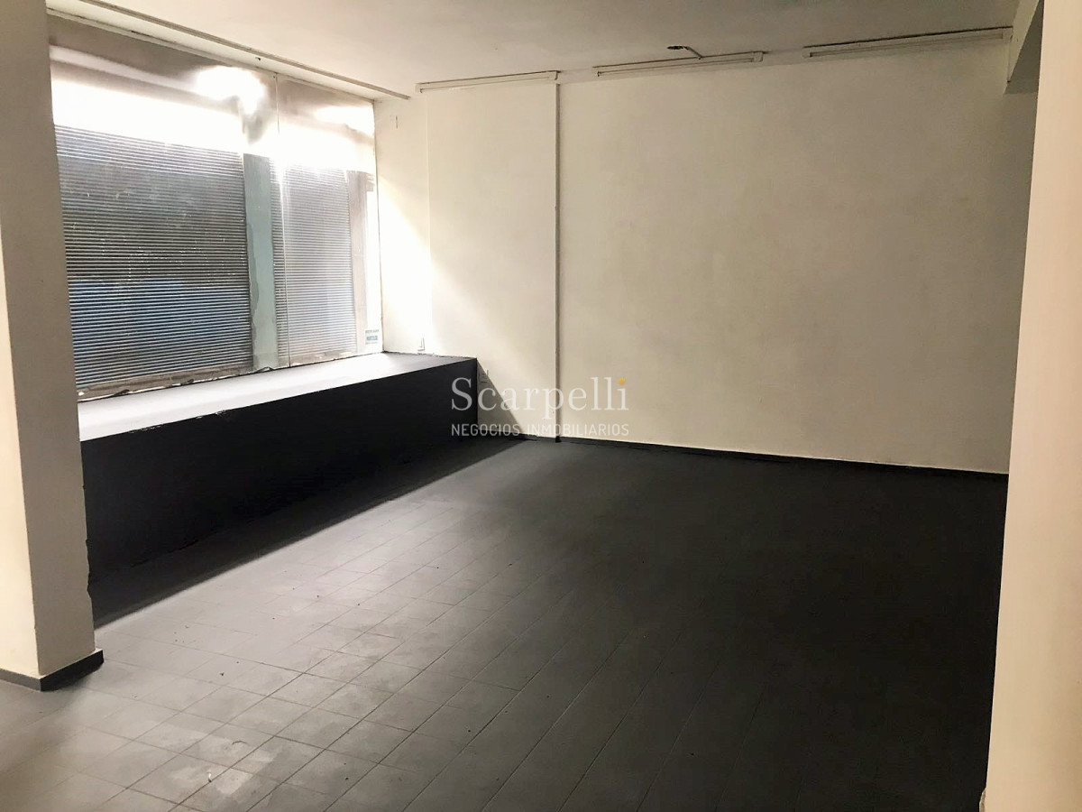 Local Comercial ID.6023 - Local Comercial Ciudad Vieja proximo Mercado del Puerto