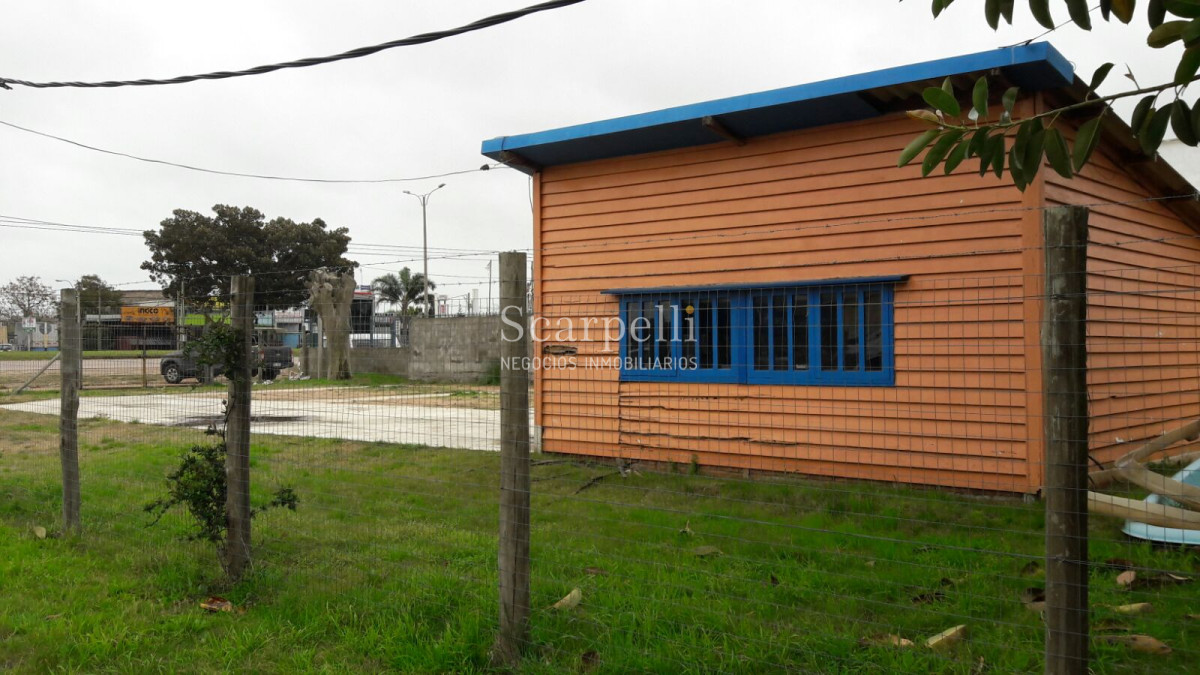 Local Comercial ID.7251 - Gran Esquina sobre Giannattasio En Shangrilá Prox. Calcagno y Parque Roosvelt