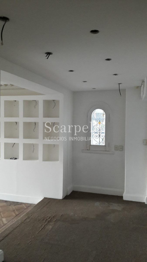 Local Comercial ID.7379 - LOCAL EN IMPORTANTE ESQUINA DE POCITOS NUEVO A MTS. WTC & SHOPPING