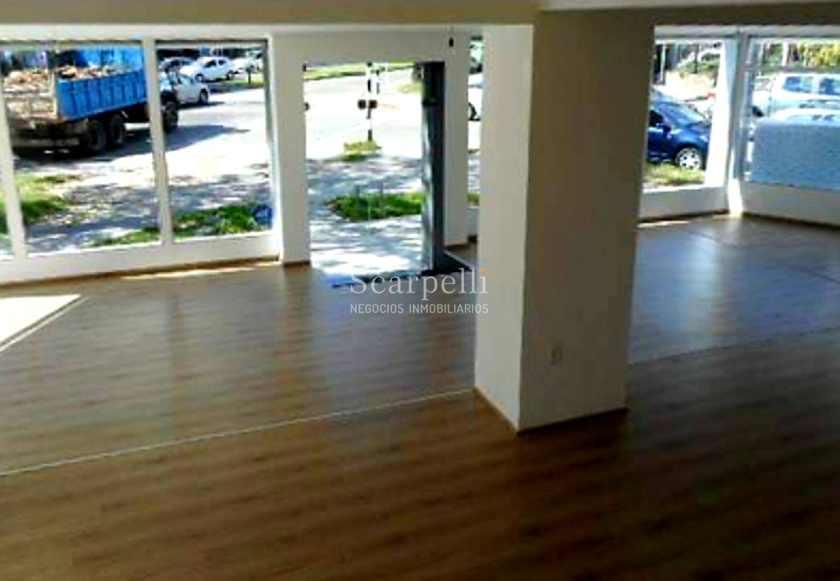 Local Comercial ID.7379 - LOCAL EN IMPORTANTE ESQUINA DE POCITOS NUEVO A MTS. WTC & SHOPPING