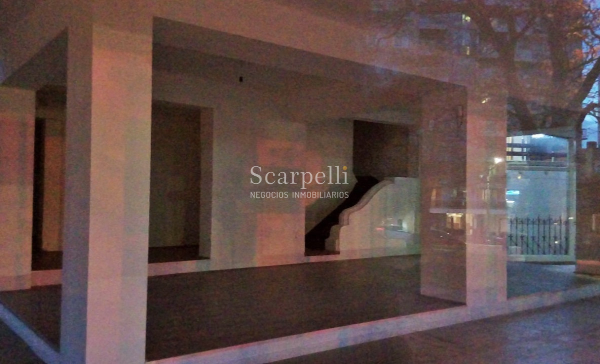 Local Comercial ID.7379 - LOCAL EN IMPORTANTE ESQUINA DE POCITOS NUEVO A MTS. WTC & SHOPPING