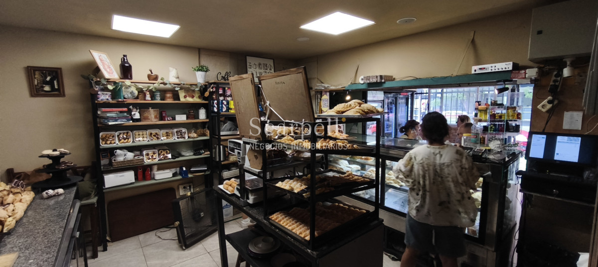 Local Comercial ID.50580 - VENTA DE NEGOCIO GASTRONÓMICO FRENTE AL CASMU