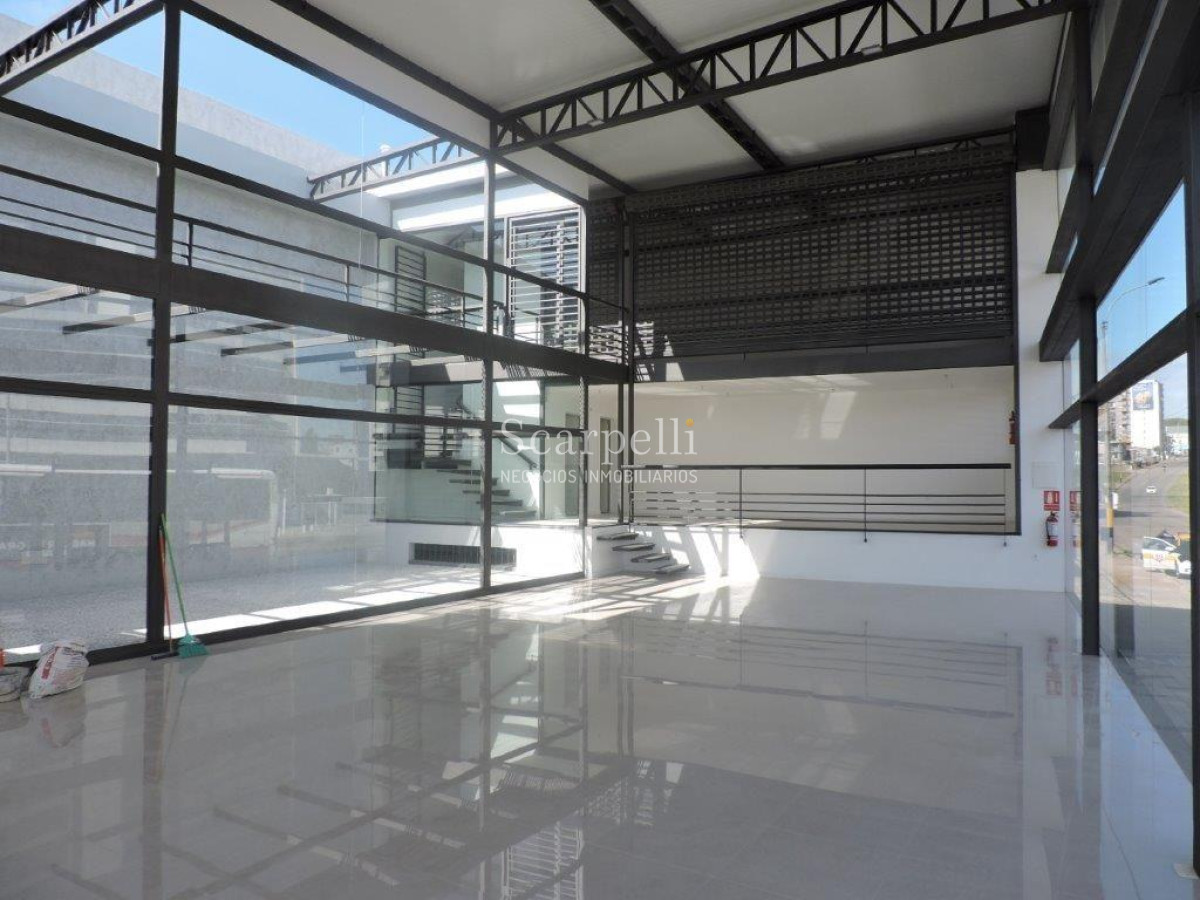 Local Comercial ID.9889 - Importante Local Comercial en esquina sobre Av. Italia a Estrenar y con imponente exposición Visual