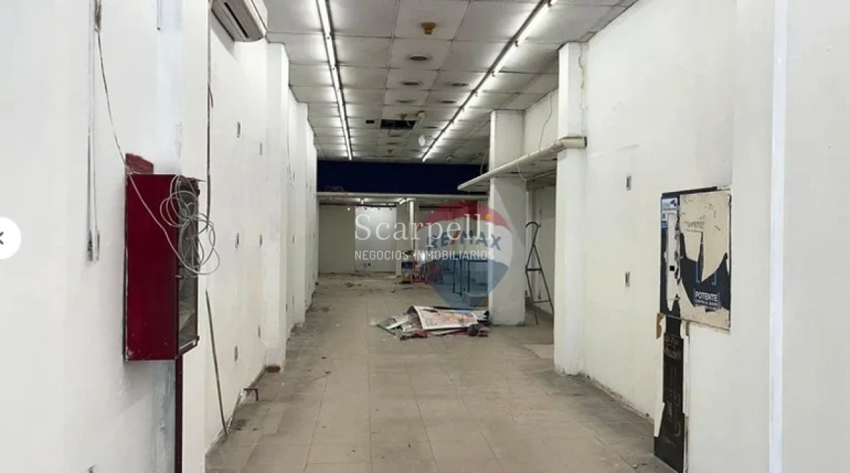 Local Comercial ID.50578 - Alquiler Local Comercial con amplio Subsuelo sobre 18 de Julio casi Minas