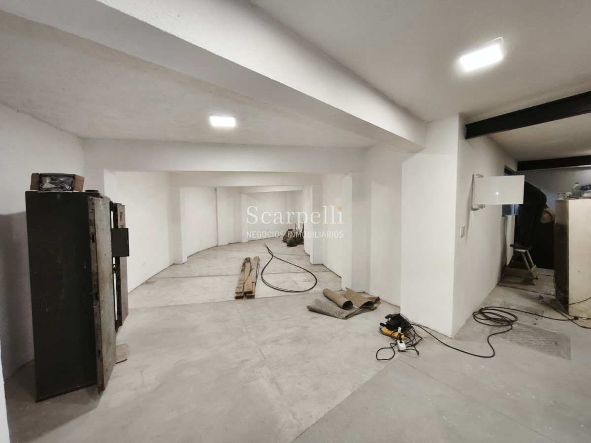 Local Comercial ID.50626 - Imponente Local Comercial en Gran Esquina A Estrenar Inmejorable