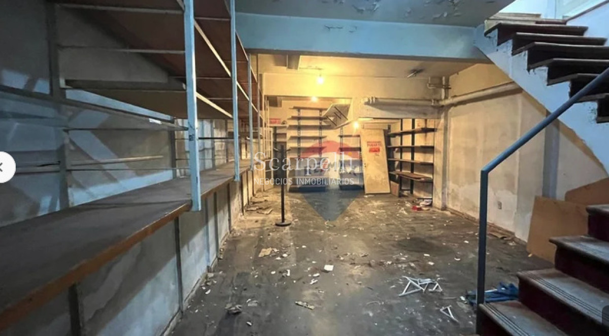 Local Comercial ID.50578 - Alquiler Local Comercial con amplio Subsuelo sobre 18 de Julio casi Minas