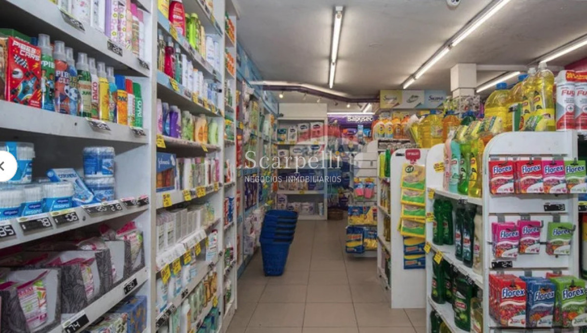 Local Comercial ID.50578 - Alquiler Local Comercial con amplio Subsuelo sobre 18 de Julio casi Minas