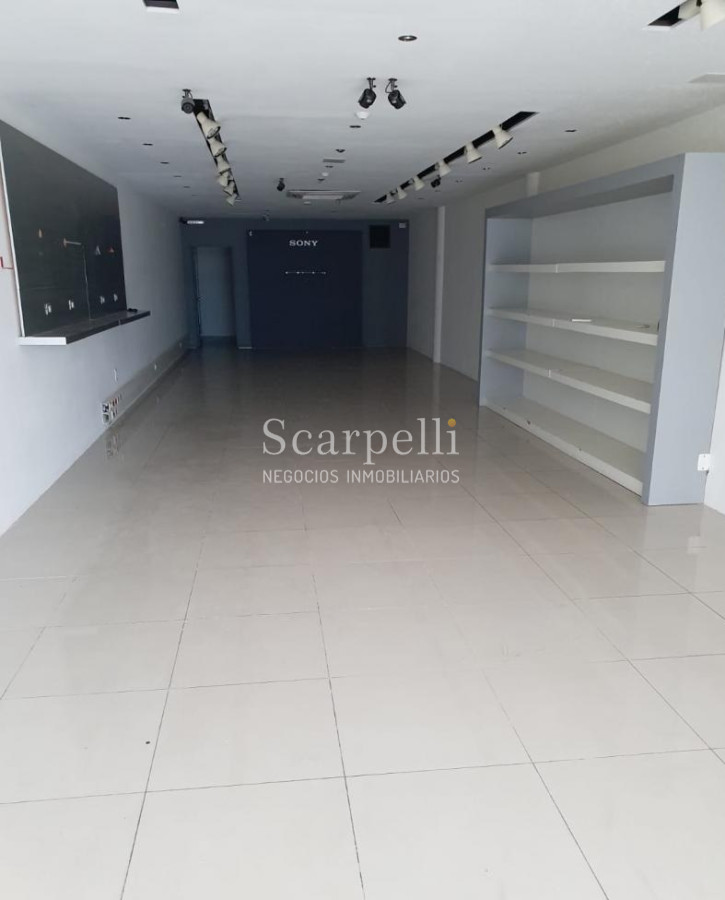 Local Comercial ID.50355 - Alquiler Local nuevo Sobre Av. Arocena 120m2 a mts. La Pasiva y Tienda Inglesa