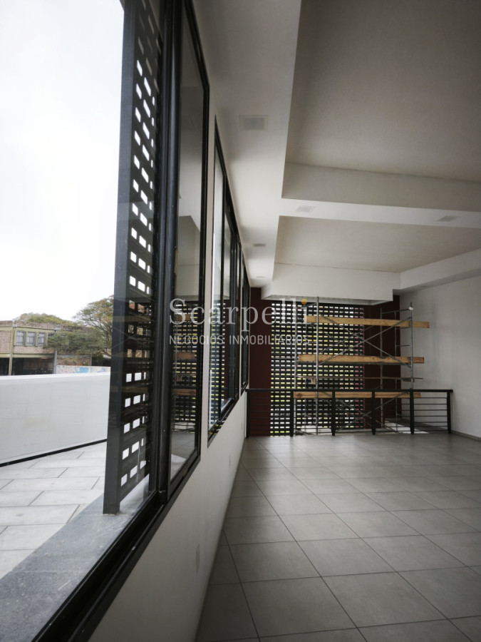 Local Comercial ID.50626 - Imponente Local Comercial en Gran Esquina A Estrenar Inmejorable