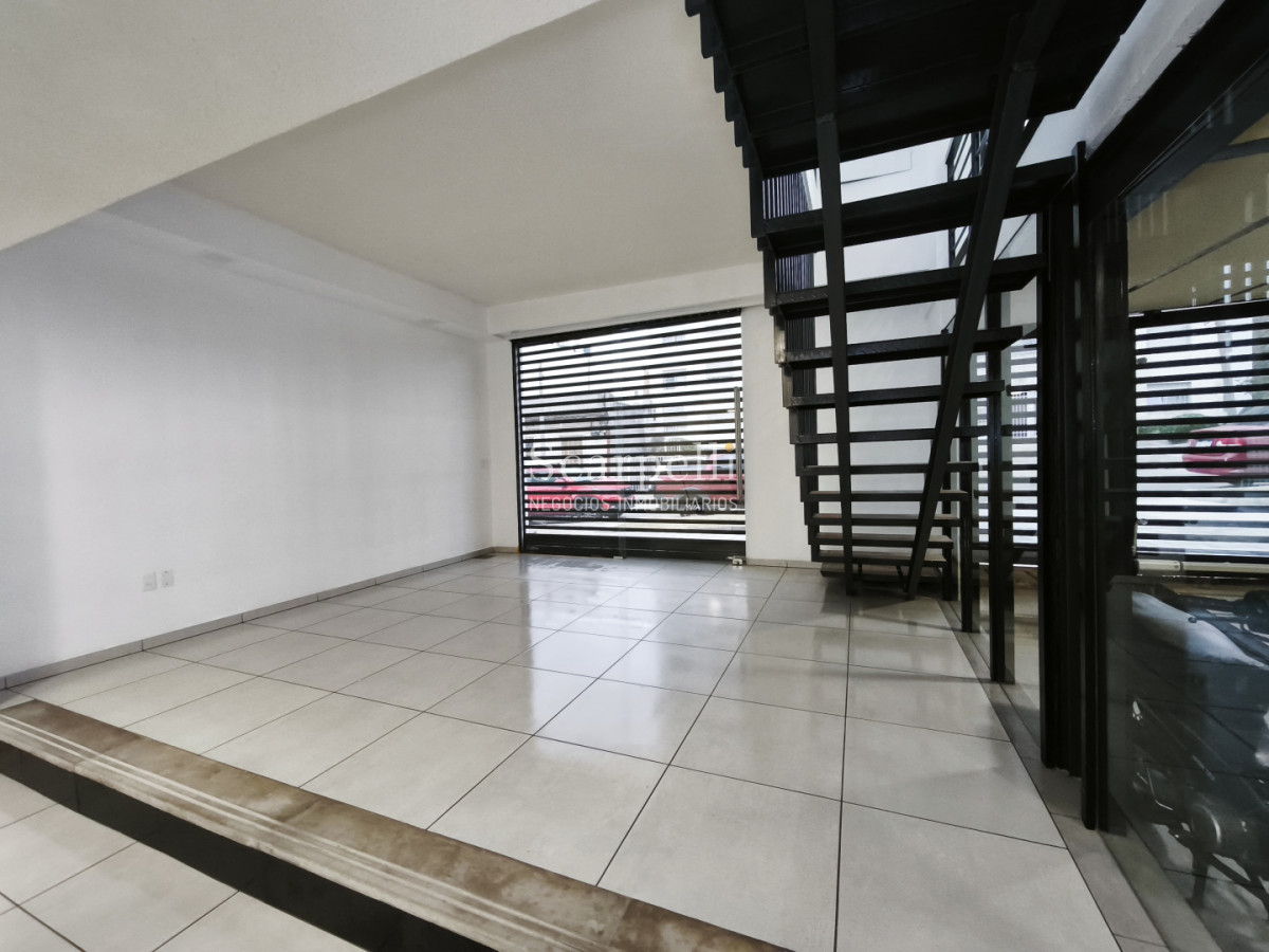 Local Comercial ID.50626 - Imponente Local Comercial en Gran Esquina A Estrenar Inmejorable