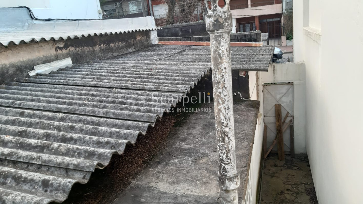 Terreno ID.10324 - Último terreno en Buceo a 100 mts. de la Rambla con construcción muy antigua para demoler  Ideal Apartamentos, Estacionamiento, Propiedad Horizontal etc.