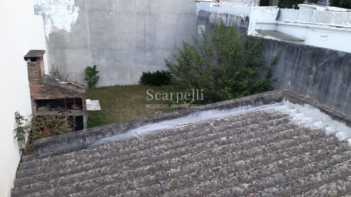 Terreno ID.10324 - Último terreno en Buceo a 100 mts. de la Rambla con construcción muy antigua para demoler  Ideal Apartamentos, Estacionamiento, Propiedad Horizontal etc.