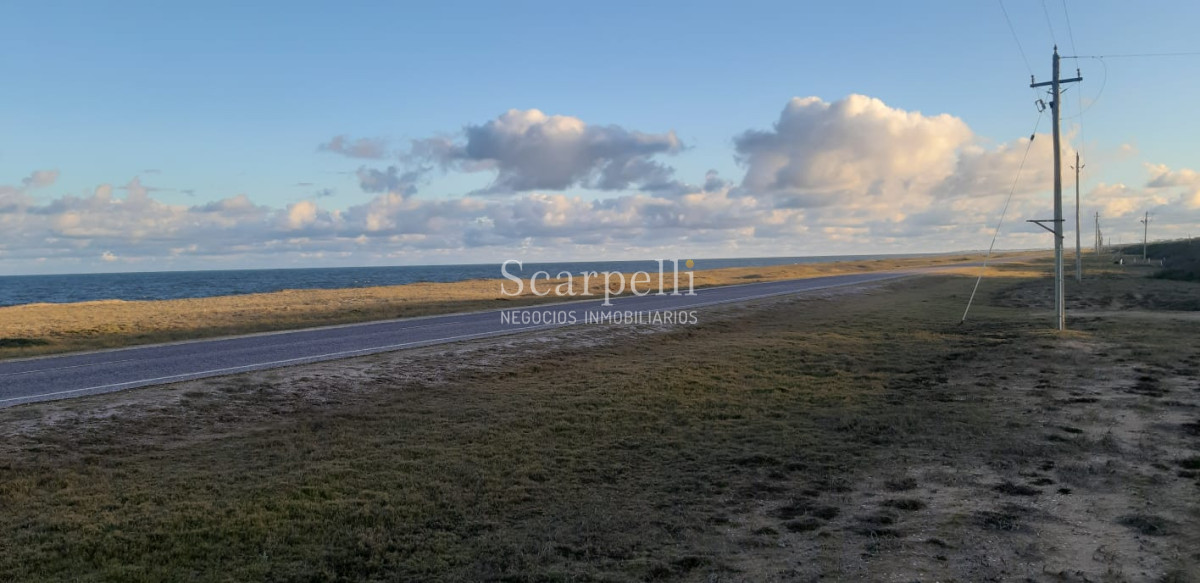 Terreno ID.21127 - Frente al Océano Rochense y  muy próximo a Laguna Garzón y Puente Circular E. Constantini.-