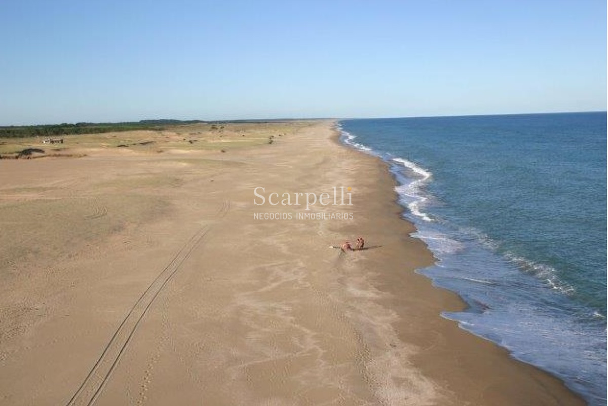 Terreno ID.23847 - Pueblo Nuevo, Km. 244 Ruta 10  Muy Próximo a Cabo Polonio. Con el Mejor Océano del Uruguay frente a Ud. !