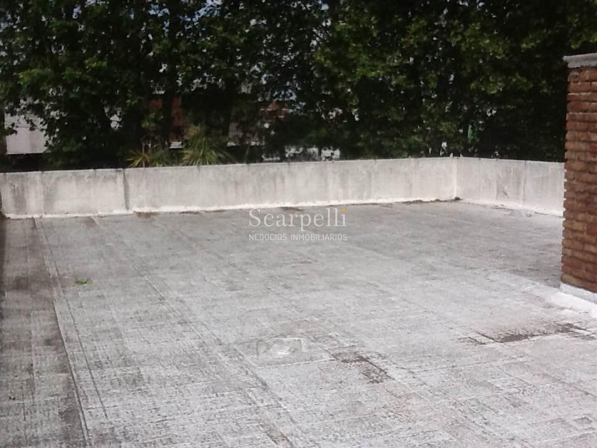 Terreno ID.30581 - Terreno en Punto Alto de Malvín con Vista indirecta a la Rambla con Proyecto Aprobado 9 mts. de Altura.-