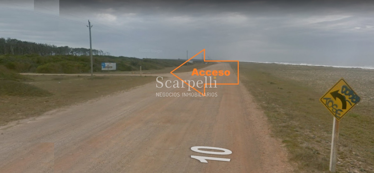 Terreno ID.36390 - Toda una manzana de más de 9000 m2 en Costa Bonita Rocha entre el Océano Atlántico y Laguna Garzón.-