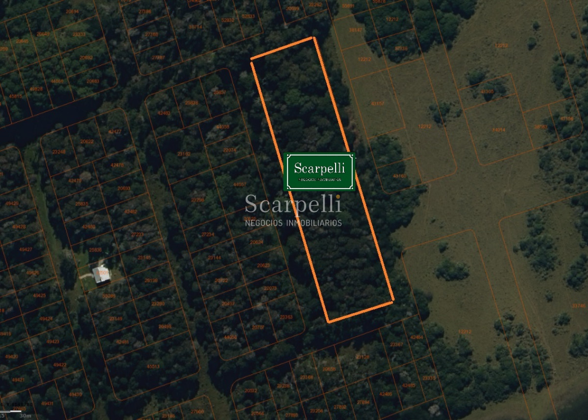 Terreno ID.36390 - Toda una manzana de más de 9000 m2 en Costa Bonita Rocha entre el Océano Atlántico y Laguna Garzón.-