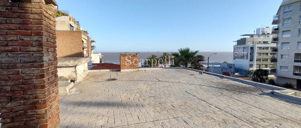 Terreno ID.40060 - Venta Terreno con altura a mts de la Rambla de Punta Gorda y Malvin .-