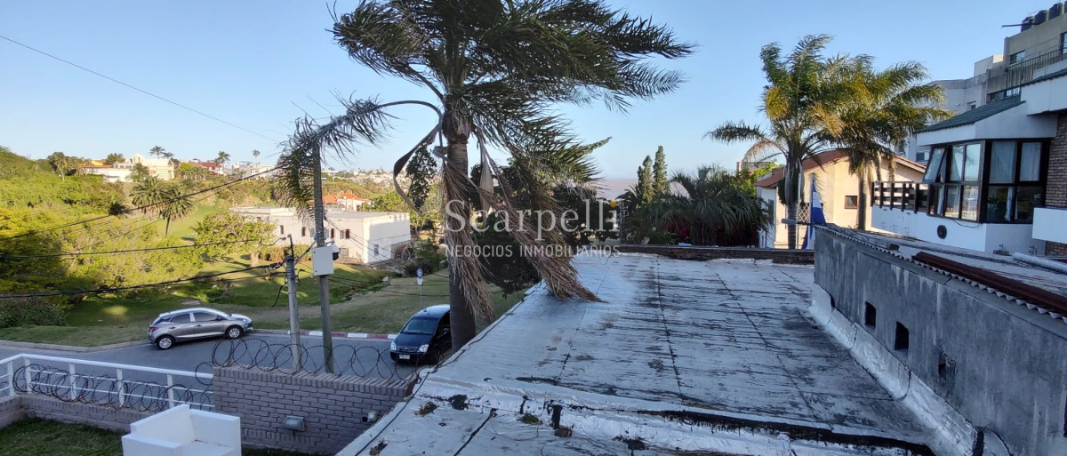 Terreno ID.40060 - Venta Terreno con altura a mts de la Rambla de Punta Gorda y Malvin .-