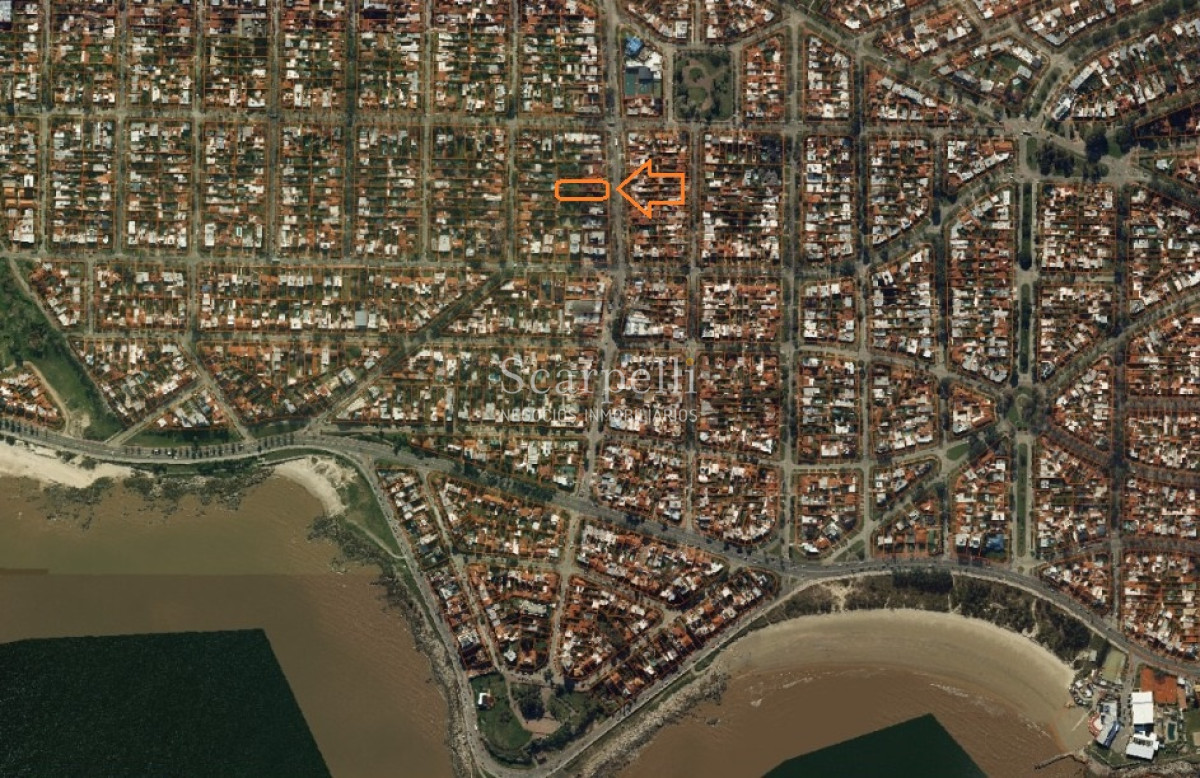 Terreno ID.40097 - Venta 2 Padrones juntos con Altura Centro Comercial Punta Gorda Próximo y Colegio Santa Rita.-