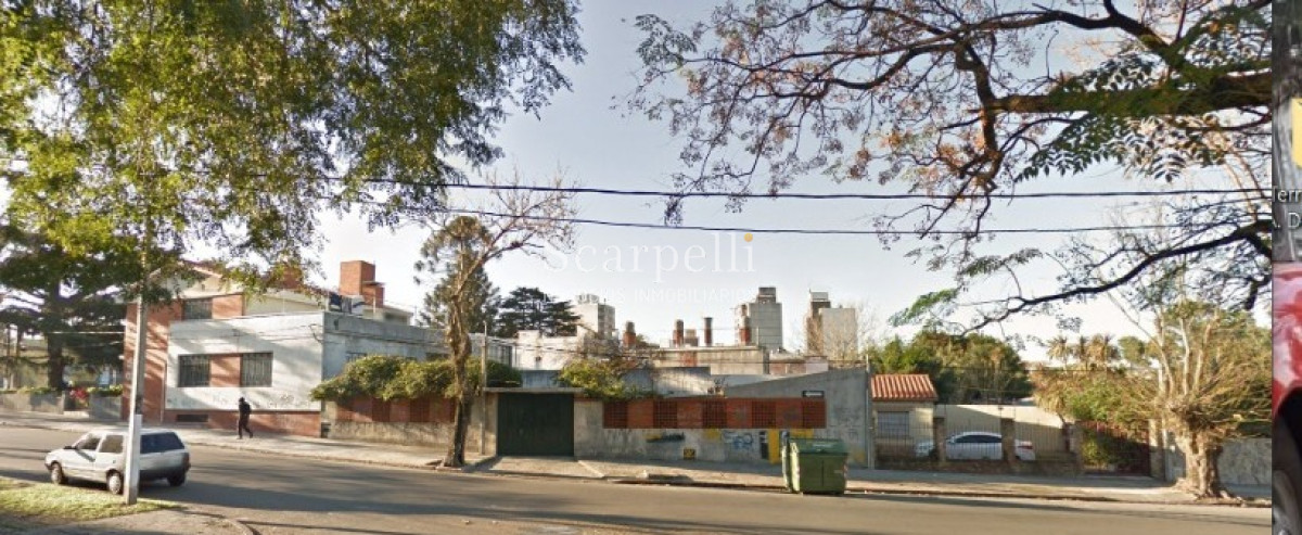 Terreno ID.40244 - TERRENO CON ALTURA APROBADA IMM LUIS ALBERTO DE HERRERA ESQ. EMILIO RAÑA CON IMPORTANTE FRENTE