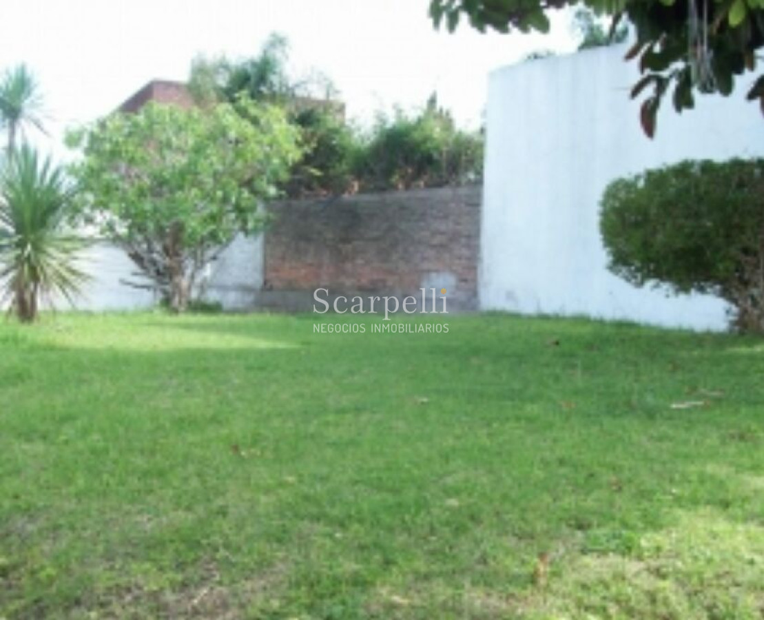 Terreno ID.7135 - Terreno en Malvin con Orientación norte  485 m2 con 12 mts de frente.-