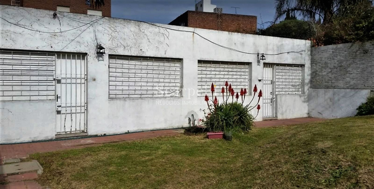 Terreno ID.7135 - Terreno en Malvin con Orientación norte  485 m2 con 12 mts de frente.-
