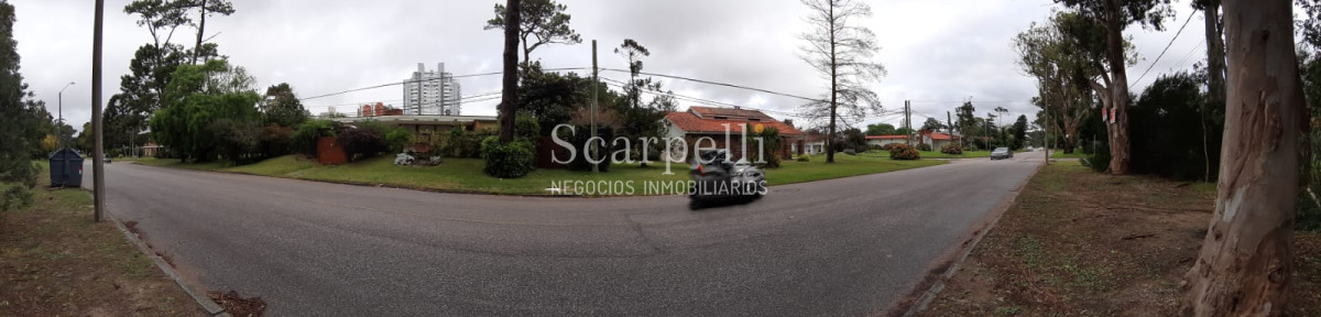 Terreno ID.10545 - Oportunidad Terreno en Parada 8 de La Mansa inserto en Vecindario de Gran Categoría