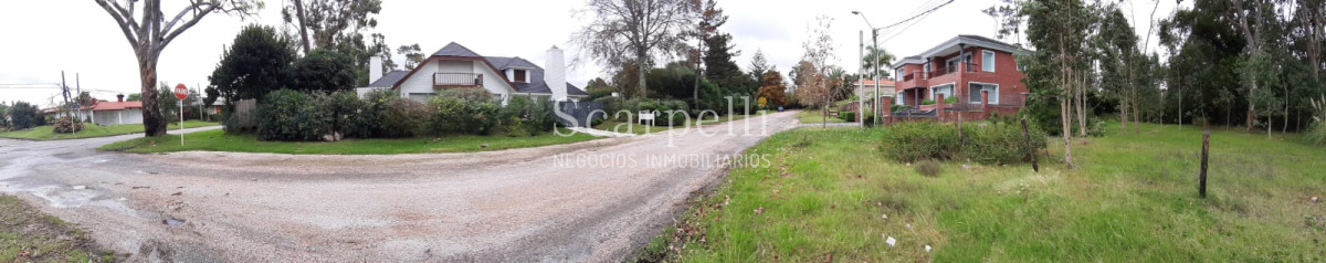 Terreno ID.10545 - Oportunidad Terreno en Parada 8 de La Mansa inserto en Vecindario de Gran Categoría