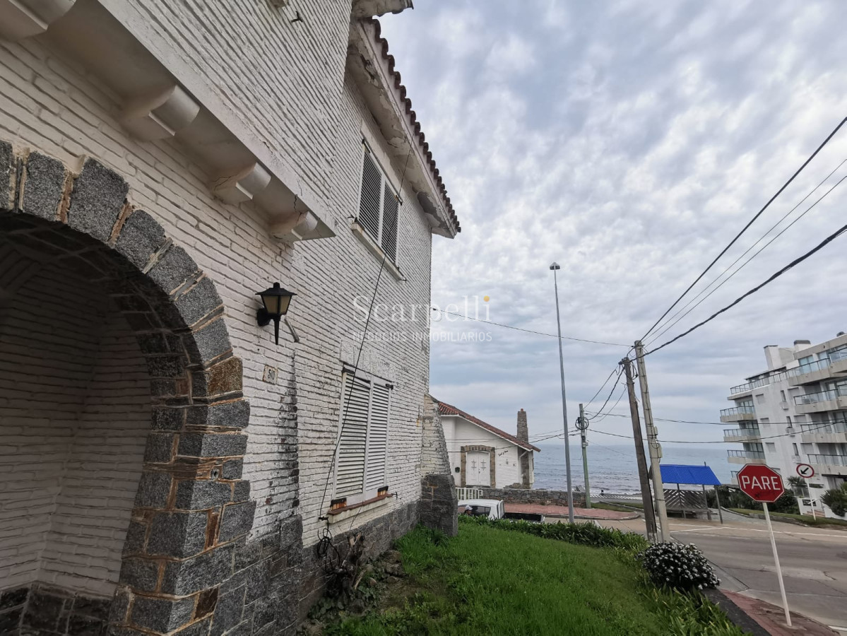 Terreno ID.23971 - Atención Inversores/Desarrolladores: En Plena Península: Padrón esquina a  muy pocos mts. de la Brava y El Emir : + 800 m2 con vista al Mar