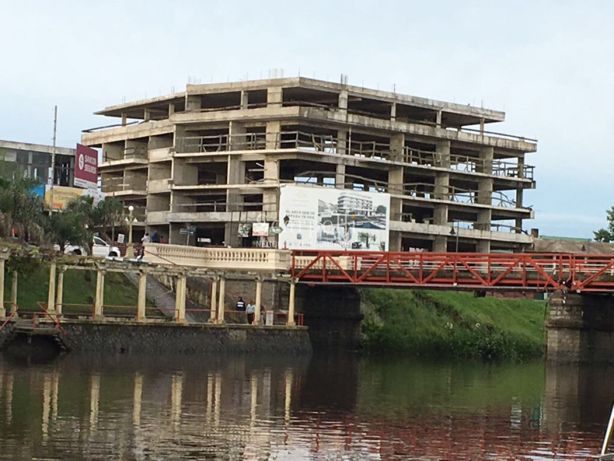Hotel ID.21229 - Estratégico Hotel a Terminar con 80 habitaciones y 12 Exclusivas Amarras sobre el Arroyo de las Vacas en Carmelo Colonia.-