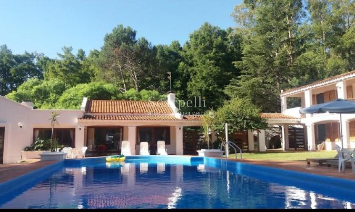 Hotel ID.47058 - Maldonado Próximo Punta del Este Venta Hotel Frente a Laguna del Sauce 24 habitaciones Piscina Salones Eventos con mas de 6 hás
