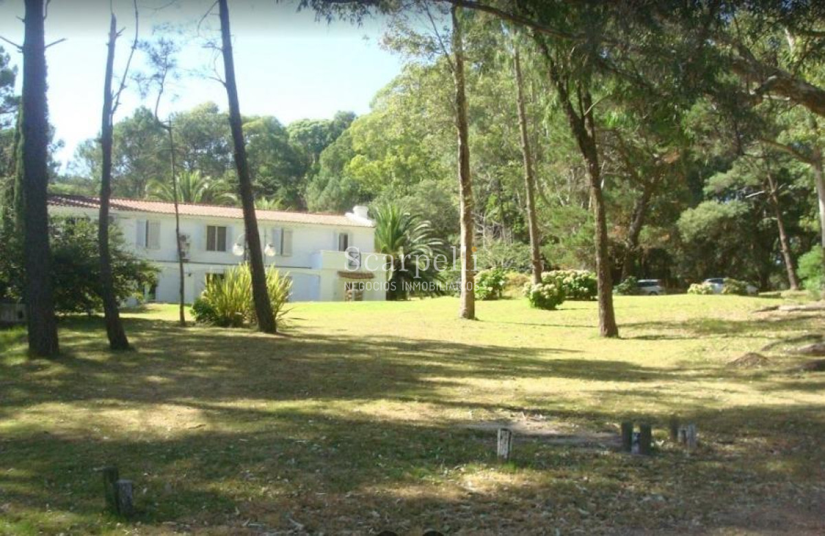 Hotel ID.47058 - Maldonado Próximo Punta del Este Venta Hotel Frente a Laguna del Sauce 24 habitaciones Piscina Salones Eventos con mas de 6 hás