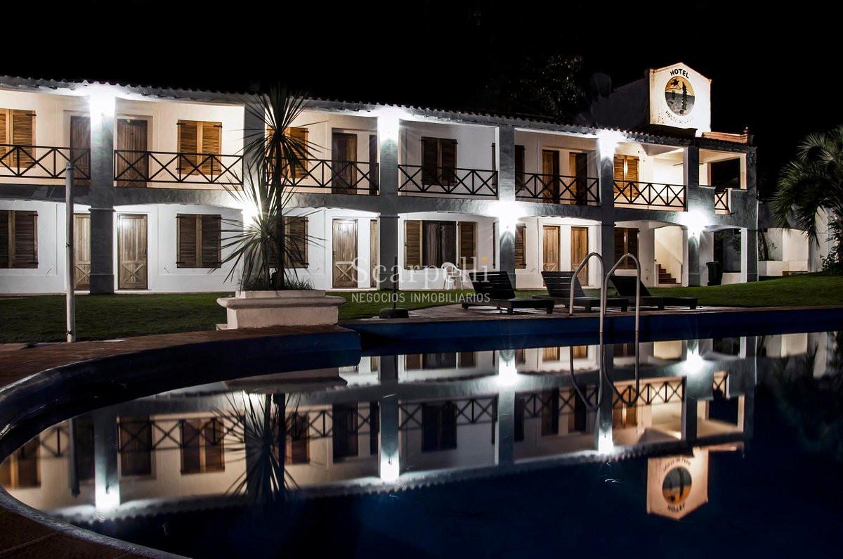 Hotel ID.47058 - Maldonado Próximo Punta del Este Venta Hotel Frente a Laguna del Sauce 24 habitaciones Piscina Salones Eventos con mas de 6 hás