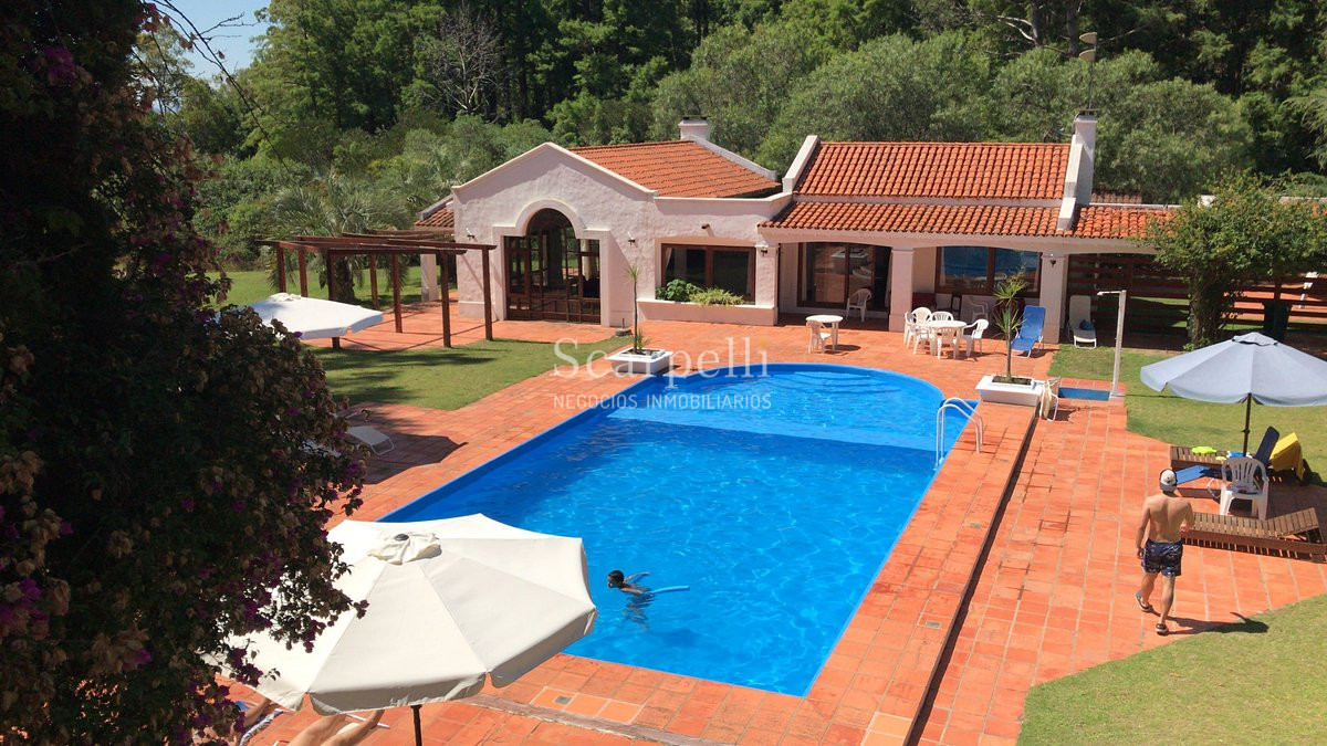 Hotel ID.47058 - Maldonado Próximo Punta del Este Venta Hotel Frente a Laguna del Sauce 24 habitaciones Piscina Salones Eventos con mas de 6 hás
