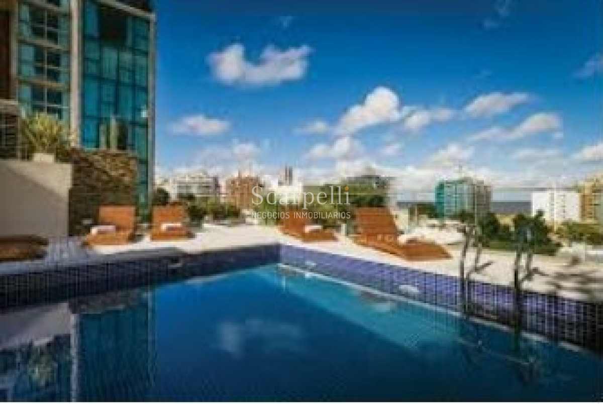 Hotel ID.6871 - Novedosa oportunidad de Renta segura Financiado en Punta Carretas  a mts. del Shopping.-
