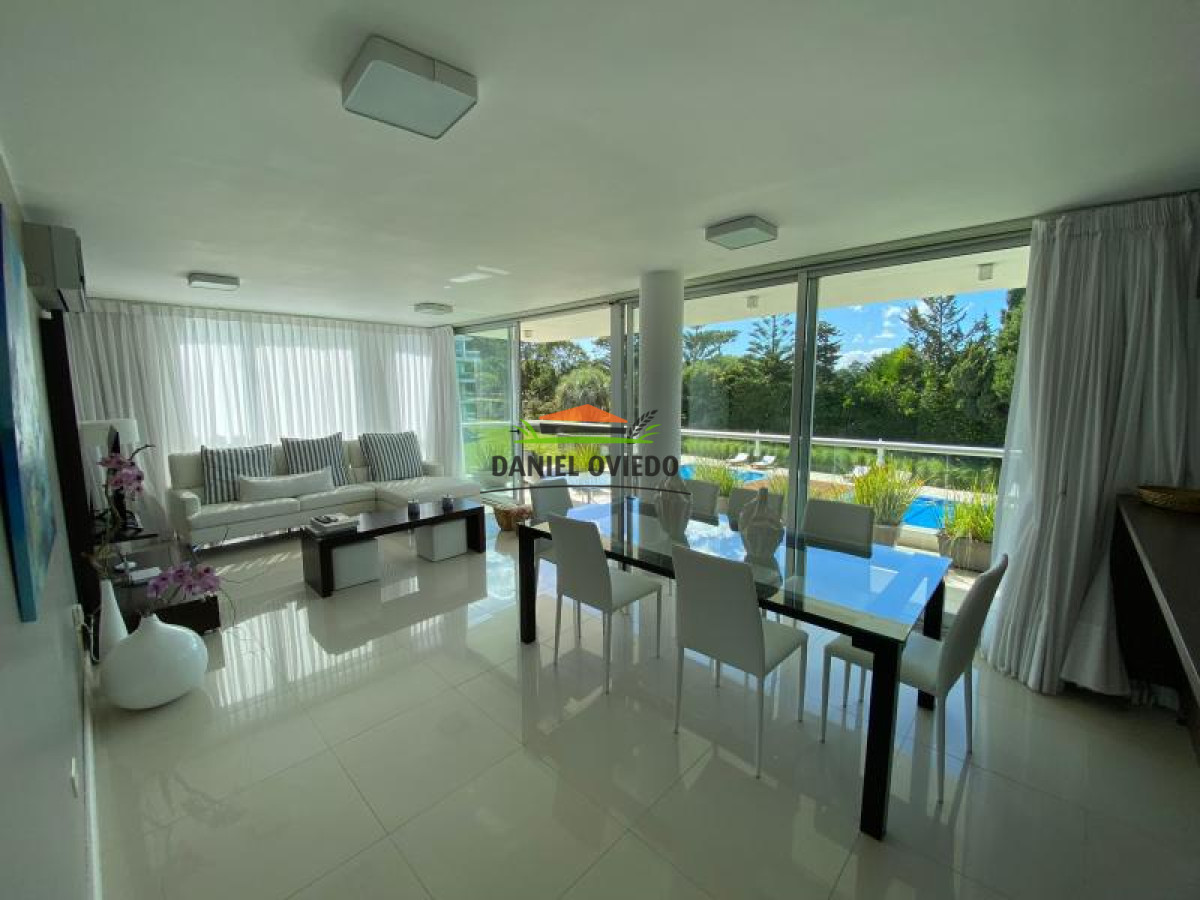 Apartamento ID.68 - Excelente y lujoso apartamento en venta en Punta del Este.