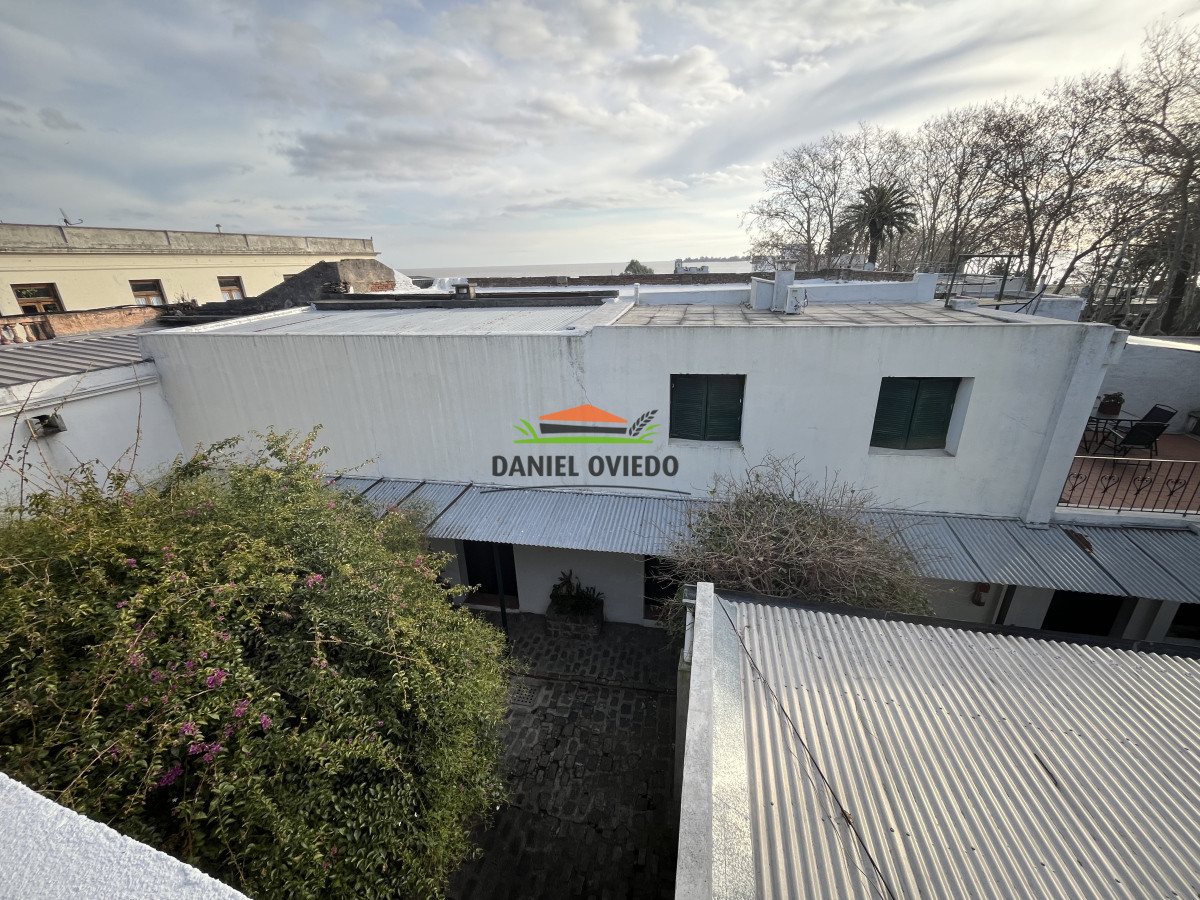 Apartamento ID.12 - Amplio apto en venta en Barrio Histórico, Colonia.