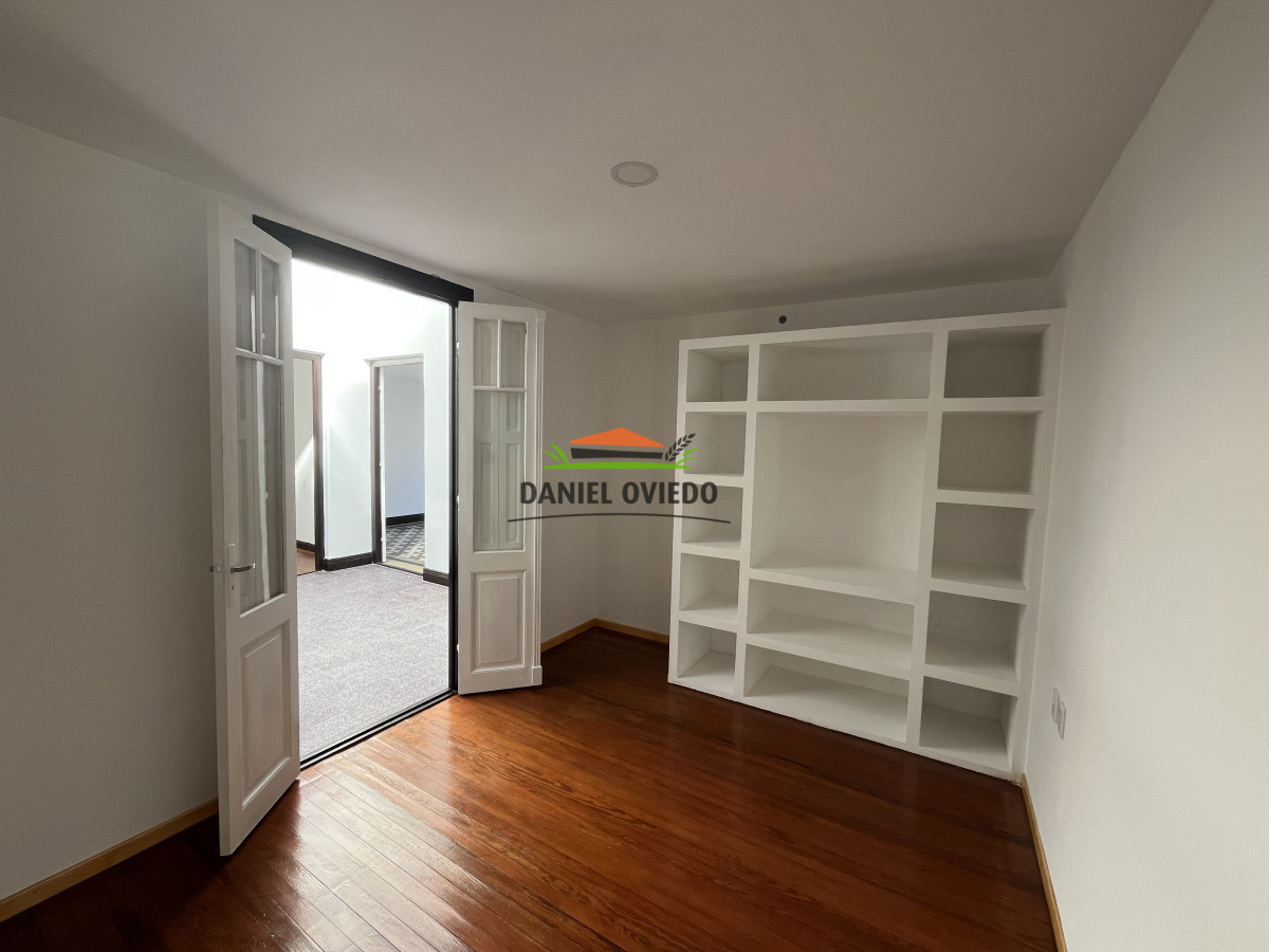Apartamento ID.198 - Apartamento en venta de 4 dormitorios en Gral. Flores impecable estado.