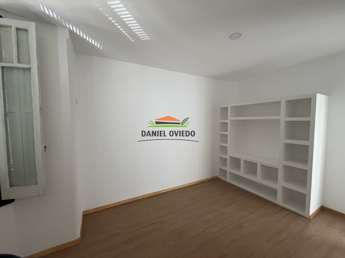 Apartamento ID.198 - Apartamento en venta de 4 dormitorios en Gral. Flores impecable estado.