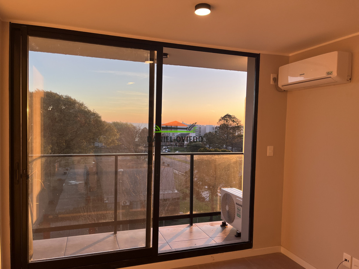 Apartamento ID.161 - Apartamento a estrenar a 2 cuadras de la rambla en Colonia del Sacramento.