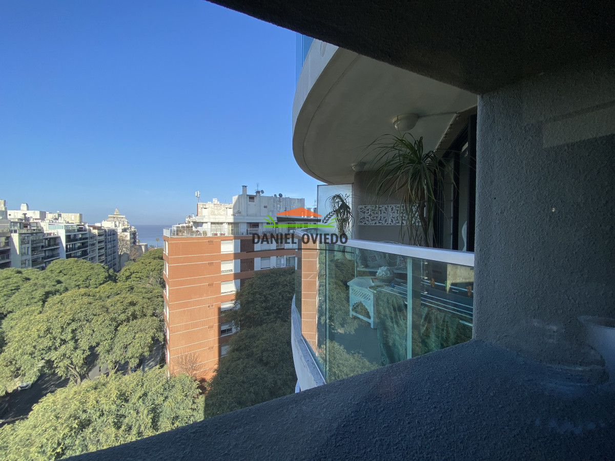 Apartamento ID.199 - Se alquila hermoso apartamento en Torre Sabato, Pocitos.