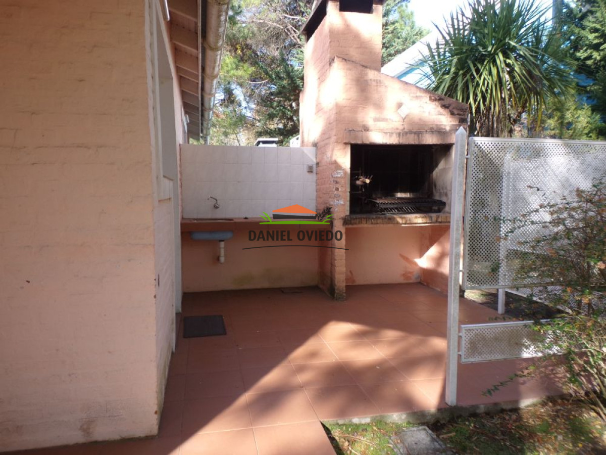 Apartamento ID.217 - Ideal para renta complejo de 4 aptos en venta en Santa Ana.
