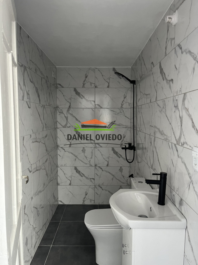 Apartamento ID.198 - Apartamento en venta de 4 dormitorios en Gral. Flores impecable estado.