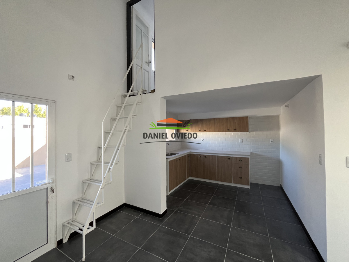 Apartamento ID.198 - Apartamento en venta de 4 dormitorios en Gral. Flores impecable estado.