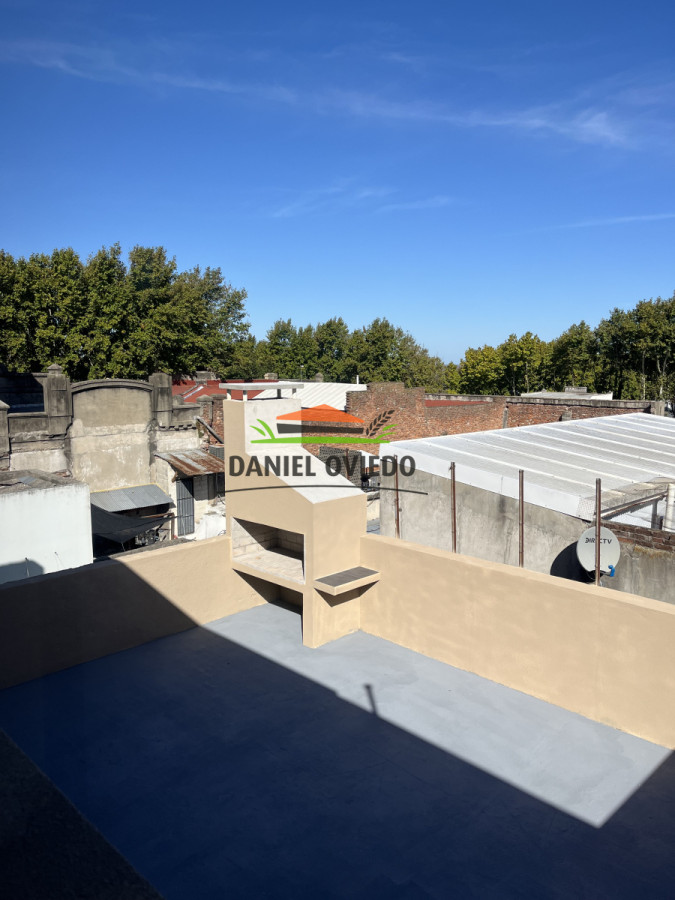 Apartamento ID.198 - Apartamento en venta de 4 dormitorios en Gral. Flores impecable estado.