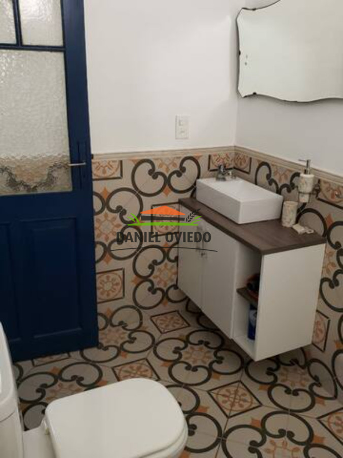 Casa ID.189/Casa-en-venta-en-el-centro-de-Colonia-a-3-cuadras-del-Puerto. - Casa en venta en el centro de Colonia a 3 cuadras del Puerto.